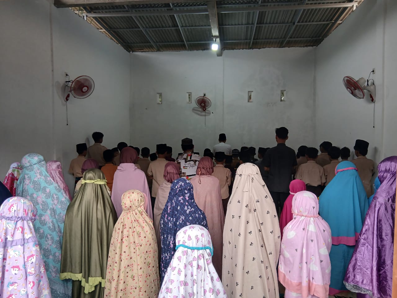 Belajar Sejak Dini / Praktik Sholat Bersama Kelas 2